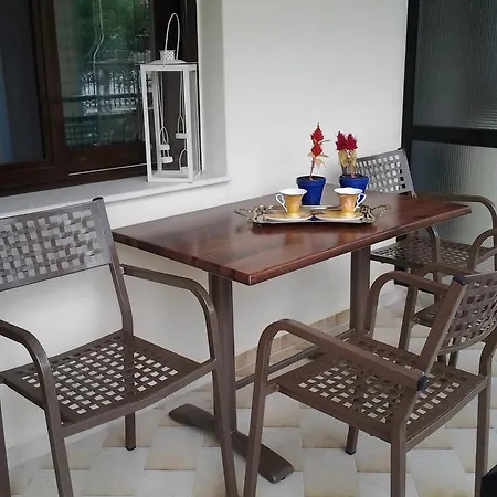 Sunelen Apartment *